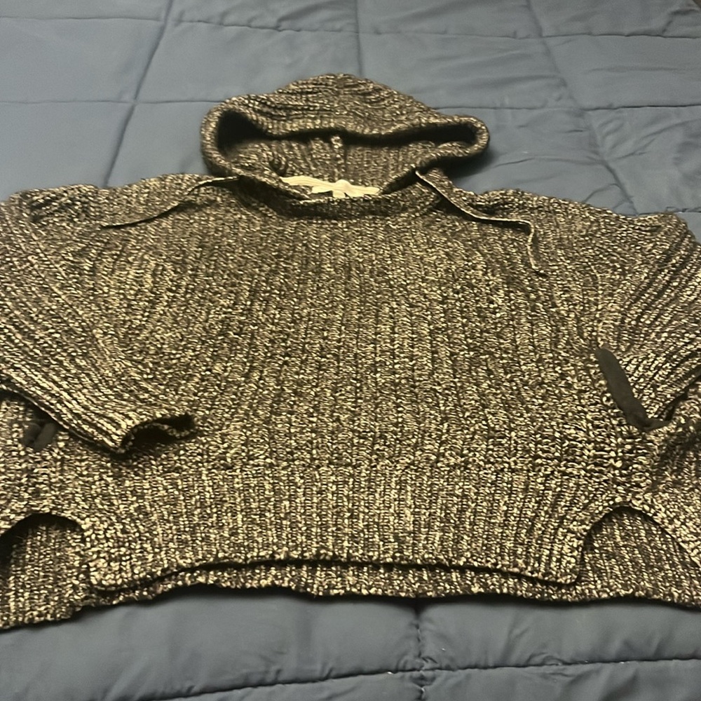 VS pullover hoodie